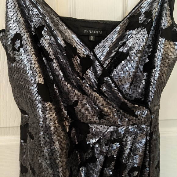Dynamite sequin dress - Picture 3 of 4